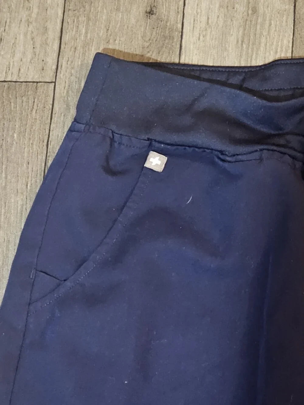 Figs Women Zamora Scrub Pants with Drawstring Size Medium{Bx26}